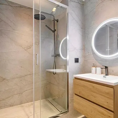 Apartman Promenade Chic Sea & *